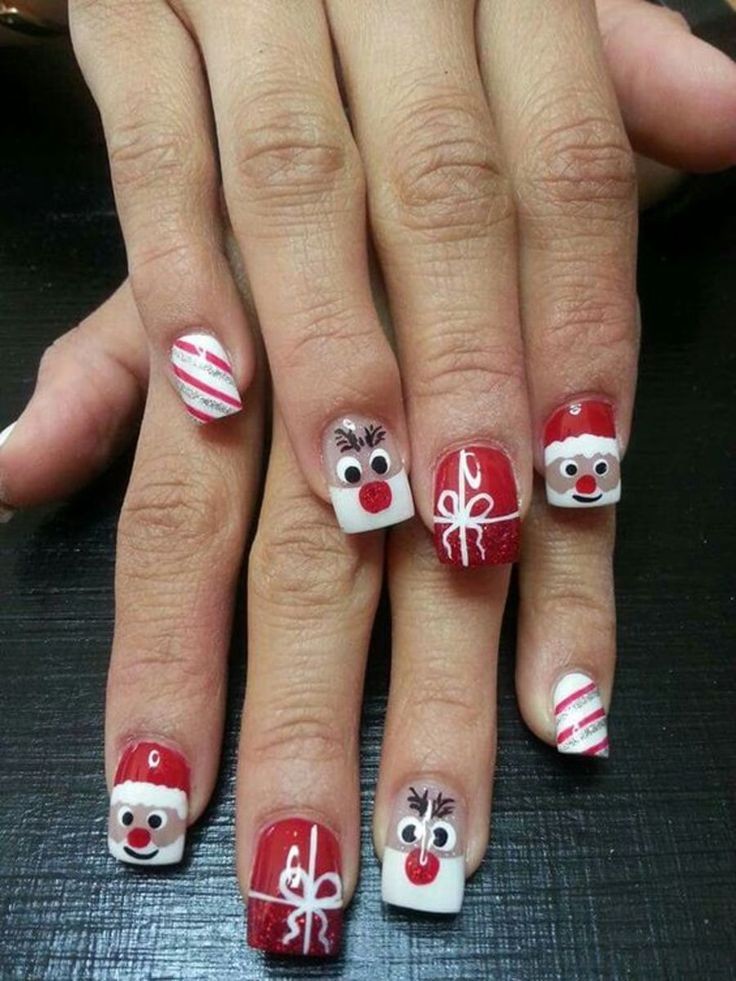 Mini-Santa-Faces-short-nails