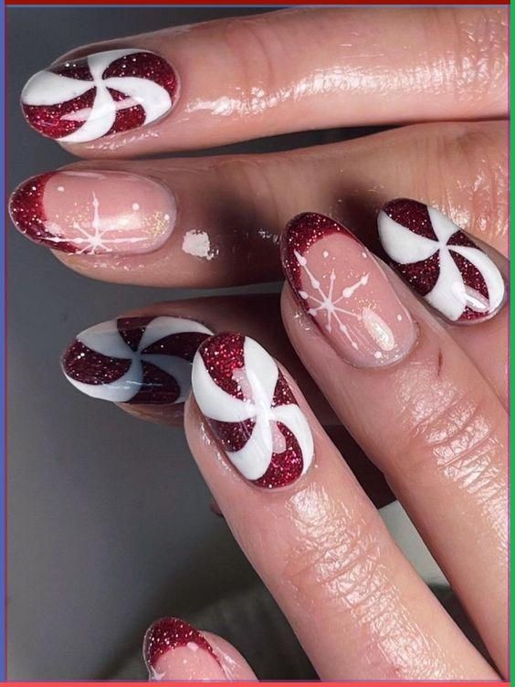 Holiday-Peppermint-Swirl-short-nails