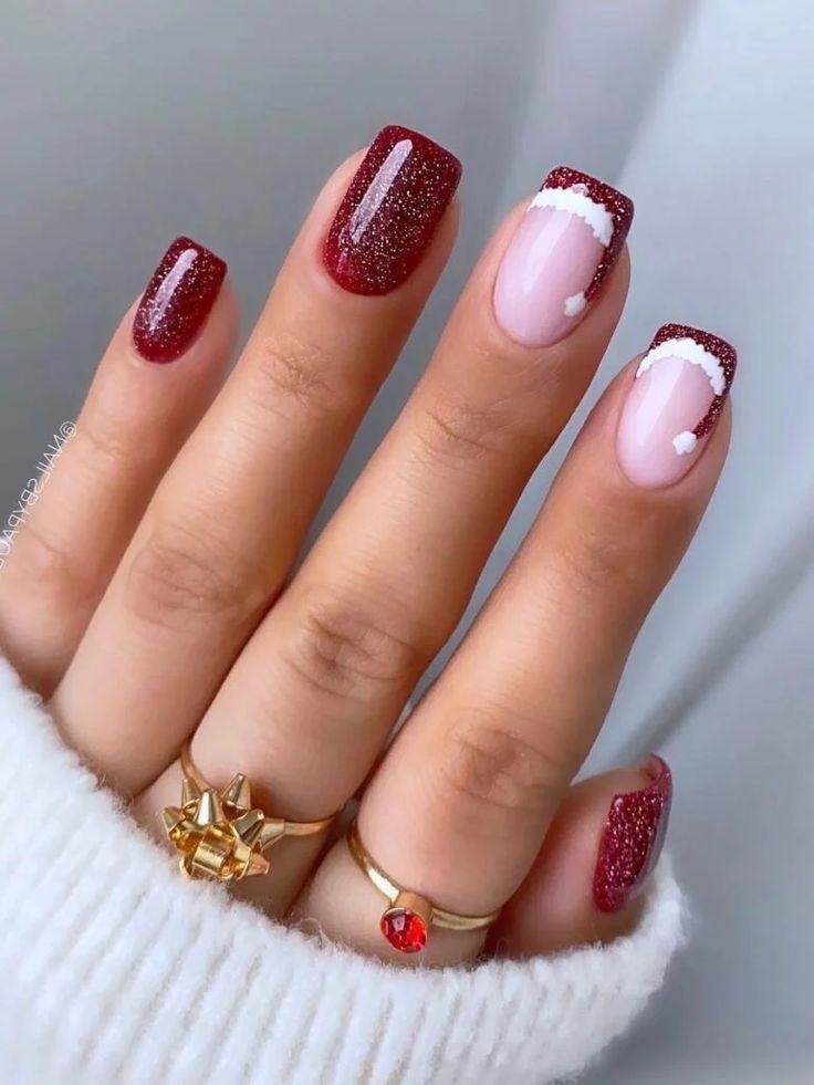 Beautiful-Christmas-Nail-Art-Designs-for-Short-and-Medium-Nails