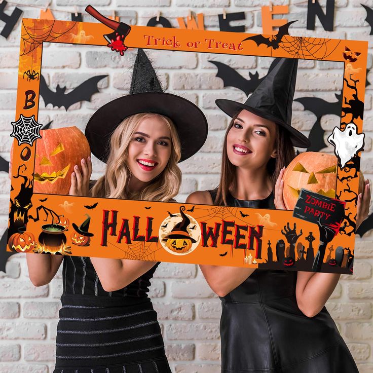 Halloween-Photo-Booth-Idea
