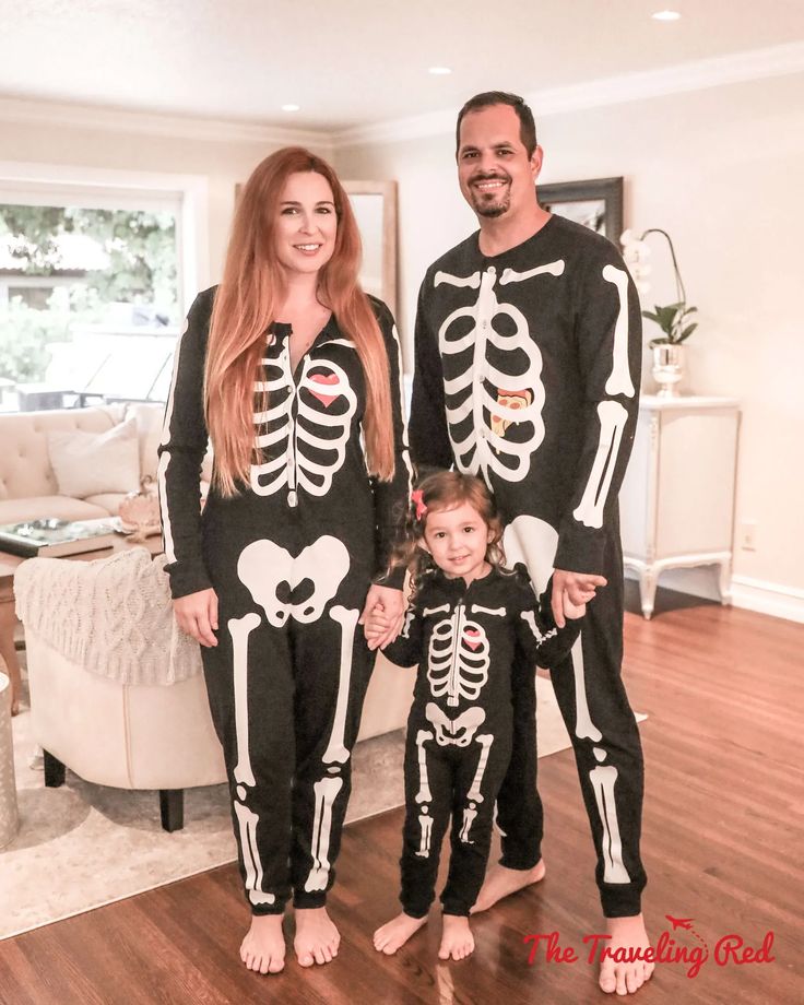 Skeleton-Pajama-halloween-ideas