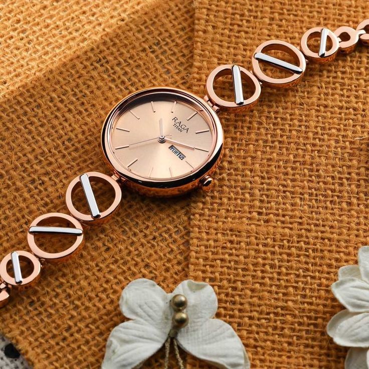 VERSATILE-WATCH