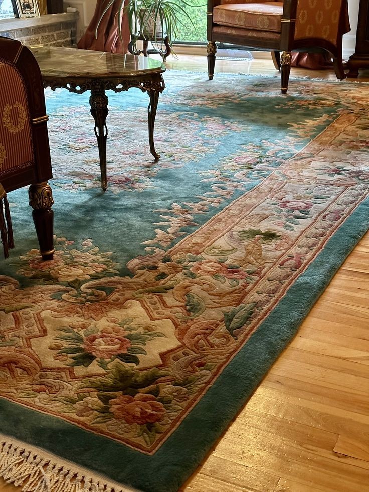 Vintage-Rugs-and-Carpets
