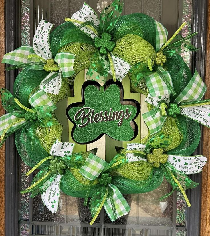 Glittered-Shamrock+Wreath