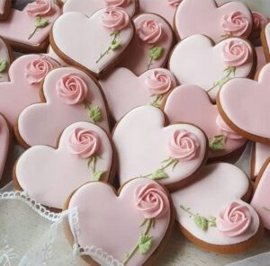 Rosed-Shaped-Cookies