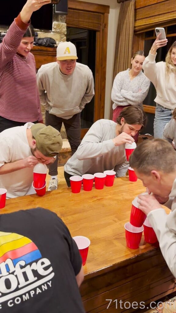 At-Home-New-Year’s-Eve-Party-Ideas.