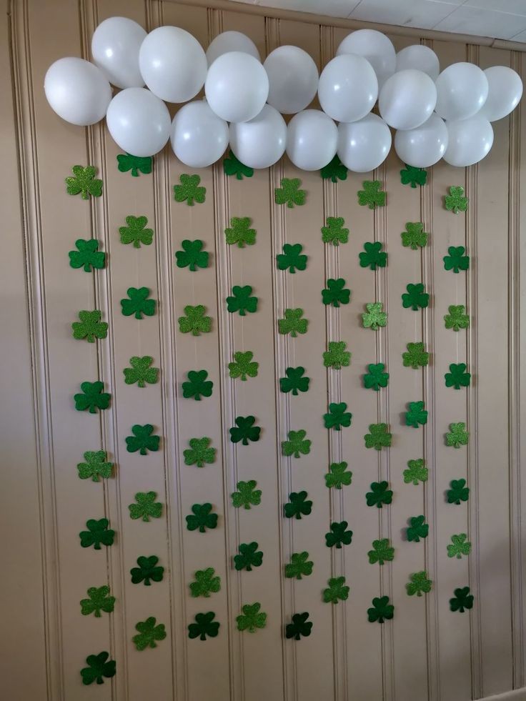 St. Patrick’s-Day-Office-Ideas.
