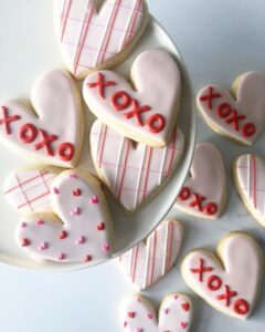 Valentine's-Cookies-Decorating-Ideas
