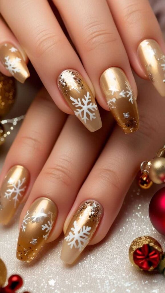 Champagne-Gold-Glam-nails
