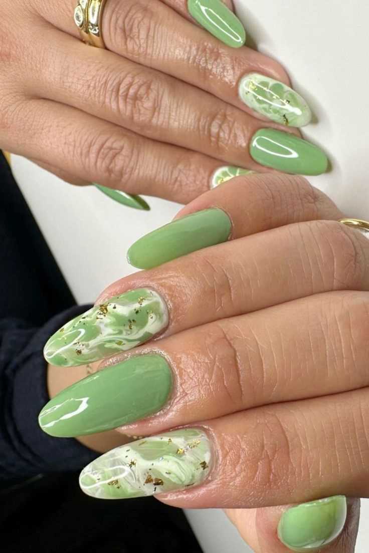 Shamrock Chic nails