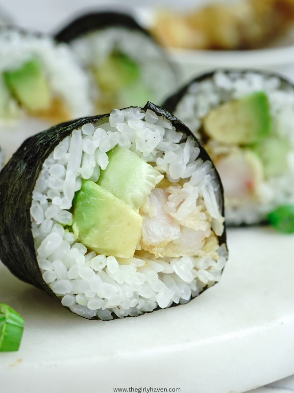 Cucumber and Avocado-Sushi-Rolls-Easy-light-Dinner-Ideas