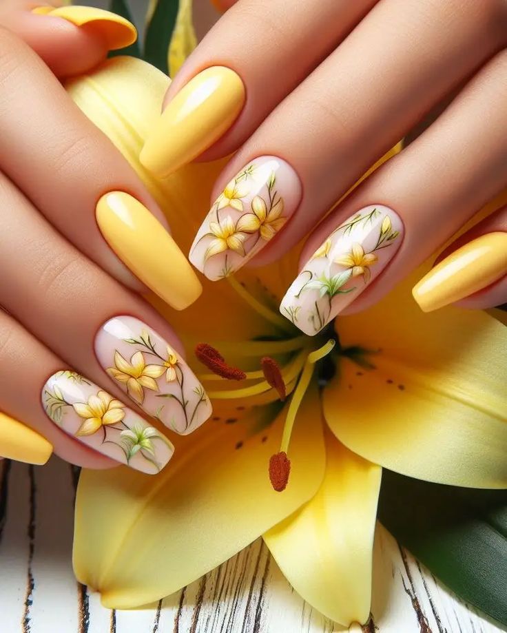 Floral- Pop- Art- Nails
