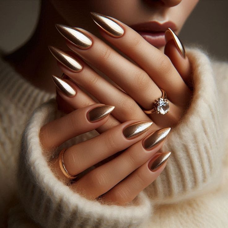 Gold -Chrome -Finish-Nail-Idea