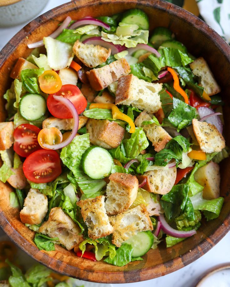 The-image-shows-Panzanella-fresh-garden- Salad-in-a-bowl