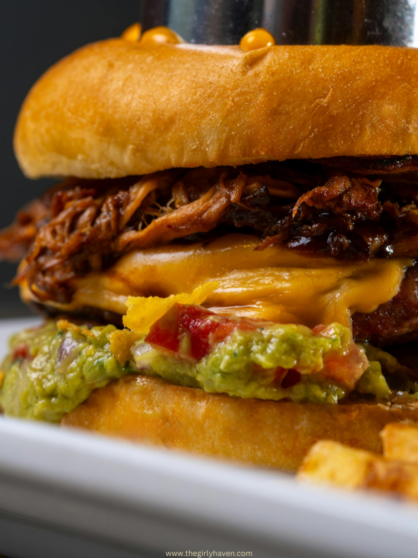 Pulled-Pork-Sandwiches with-Coleslaw