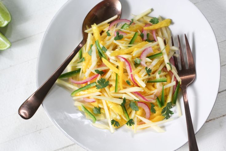 Spicy- Mango -and- Jicama-fresh-garden- Salad