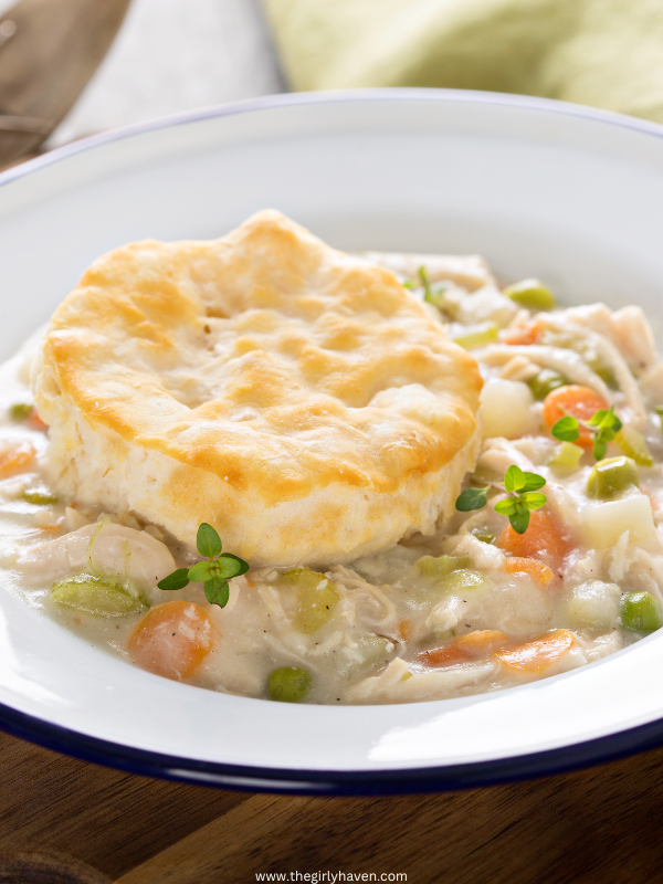 Spring-Vegetable-and-Chicken-Skillet-Pot-Pie