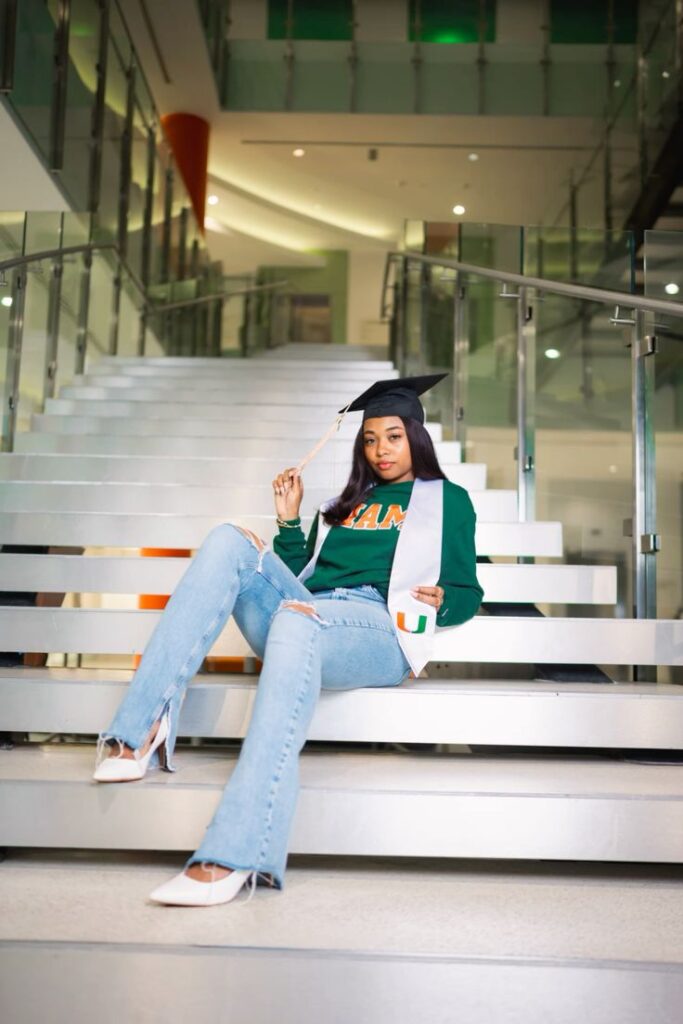 Creative-Graduation-Picture-Locations