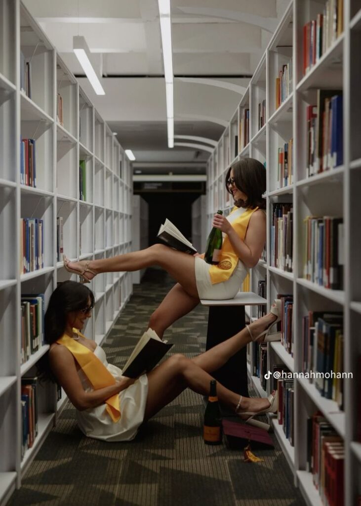 Graduation-library-pose