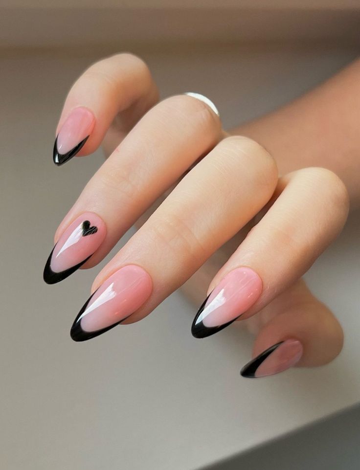 prom-nail-inspo