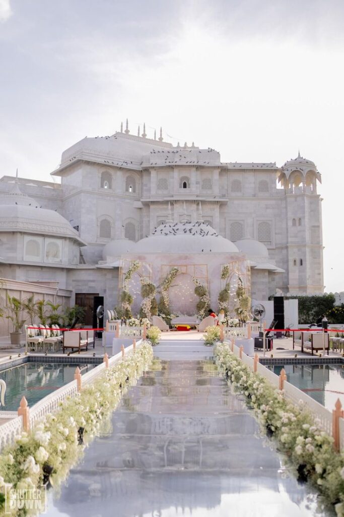 Majestic Mandap with a Modern Twist