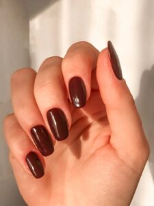 Cinnamon-Brown-Nails