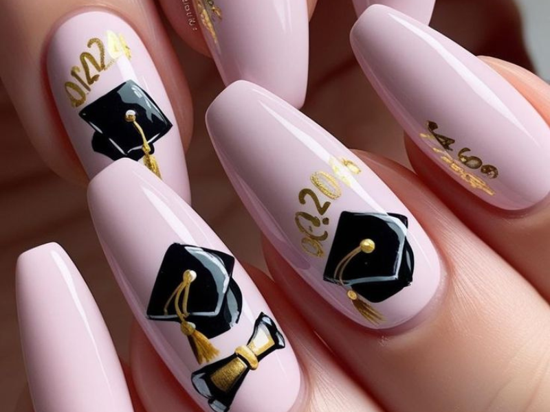 30 Chic Graduation Nail Ideas to Celebrate Your Big Day