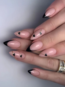 Stunning-Aesthetic-Nail-Ideas-For-Baddies