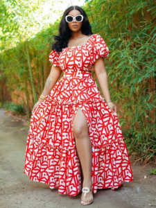 Best-summer-travel-women-outfit