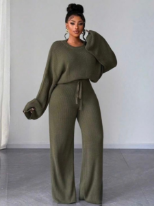 Spring-Outfits-Every-Feminine-Wardrobe-Needs