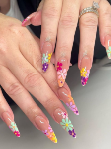 Spring-Nail-Ideas-That-Feel-Fresh-and-Feminine