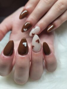 Chic-February-Nail-Ideas 