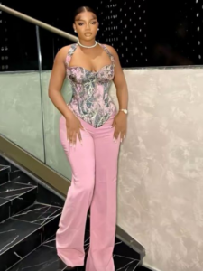 Perfect-Graduation-Outfit-Ideas-for-Classy-Girls