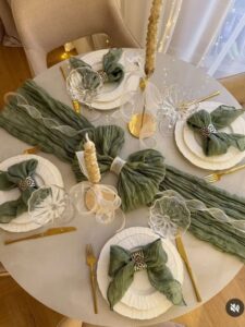 Modern-easter-table-scape-ideas-for-apartment .