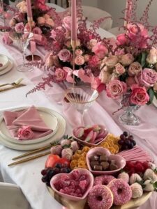 Modern-easter-table-scape-ideas