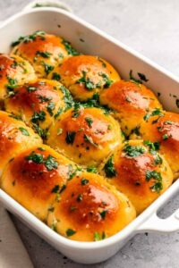 Buttery-Dinner-Rolls