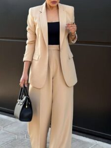 Elegant-Easter-Sunday-outfit-idea-for-women