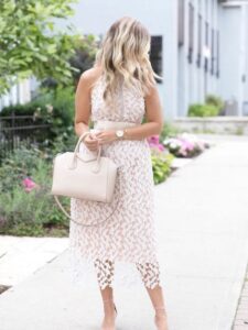 Elegant-Easter-Sunday-outfit-idea-for-women