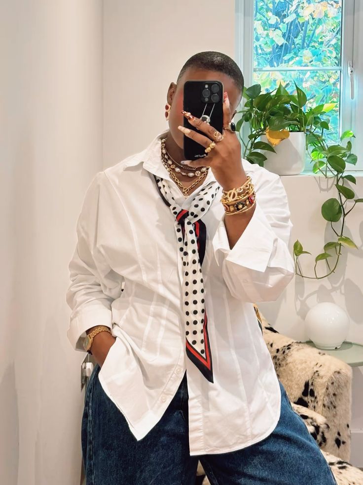 How to Style Modest Girly-Outfits-(Without-Looking-Boring or-Overdressed)