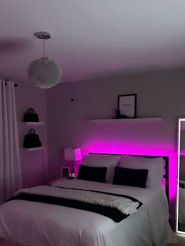 Making your bed can turn messy dorm room to cozy in one day 