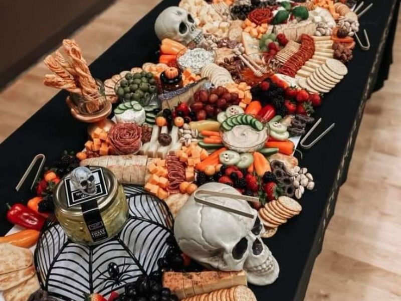 20-Spooky-Halloween-Party-Food-Ideas-Everyone-Will-Want-to-Try.