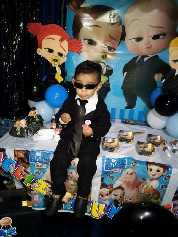 25-boss-baby-halloween-costume. 