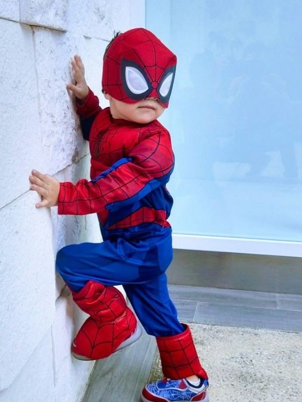 25-spooky-boss-baby-halloween costume-with-spider -man. 