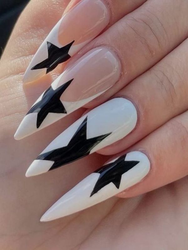 Acrylic-Nails-With-Cute-Stars