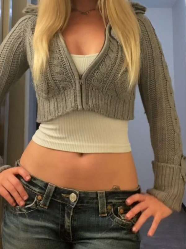 Amazing-Y2K-Outfit-Ideas-That-Girls-Love