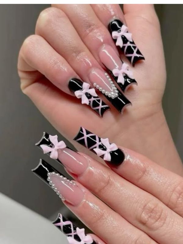 Beautiful-Girly-Acrylic-Nails-Every-Girl-Should-Try-On