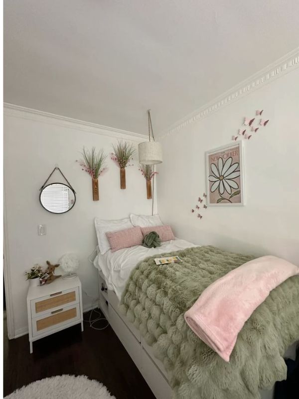 Beautiful-Sage-Green-Dorm-Room-Ideas-for-a-Cozy-Space