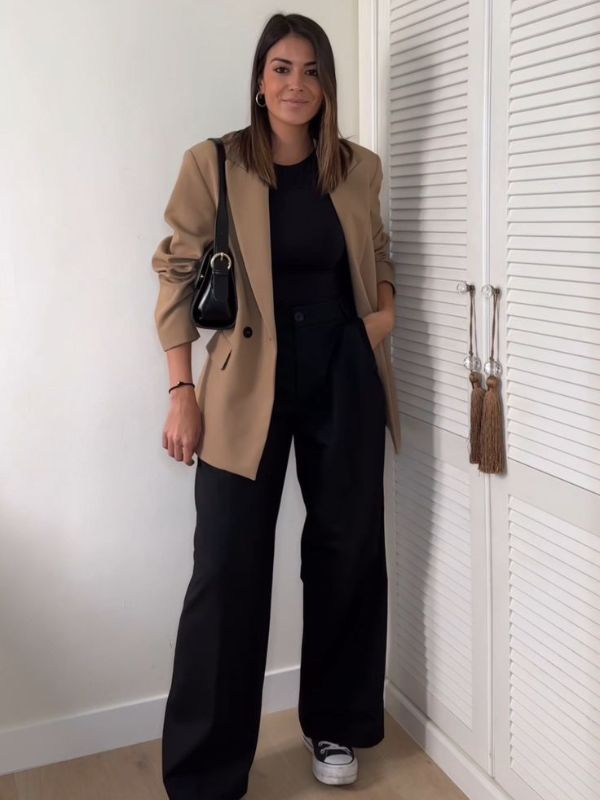 Beige-Blazer-with-Black-Jeans