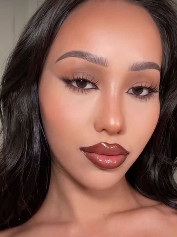 Brown-Lip-Liner-and-Gloss
