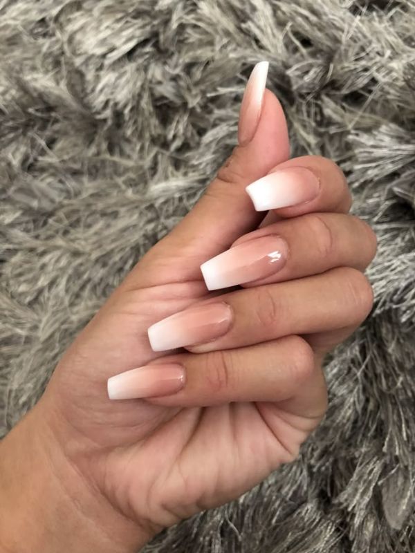 Coffin-Ombre-French-Tips